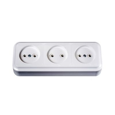Розетка 3-местная Пралеска, IP20, 16 А, 250 В, открытой установки, без шторок, б/з, белый, изолир. пластина, Минск РА16-244