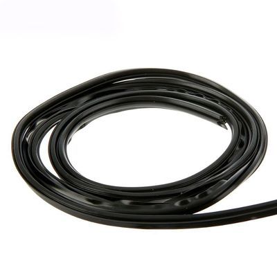 Уплотнитель универсальный для пластиковых окон черный 10м  (эластомер)
