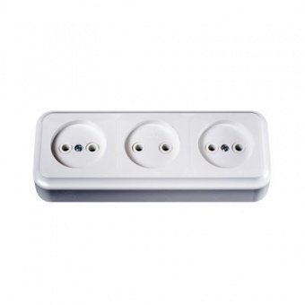 Розетка 3-местная Пралеска, IP20, 16 А, 250 В, открытой установки, без шторок, б/з, белый, изолир. пластина, Минск РА16-244