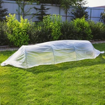 Парник  3 м (дуга пнд 12 мм / 2,2 м / 4 шт, пленка 100 мкм, зажимы) `Урожайная сотка Базовый`